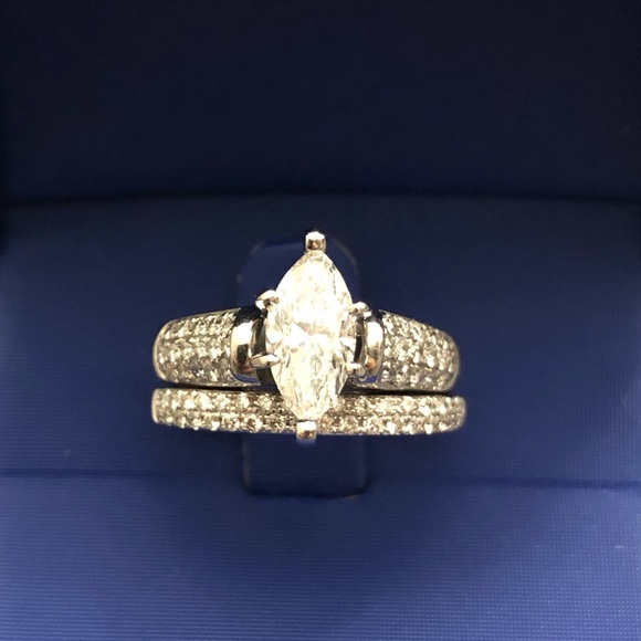 1 carat vintage Marquise wedding set - Picture 5 of 5